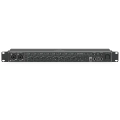 Behringer U-Phoria UMC1820 Interface