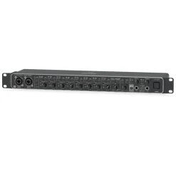 Behringer U-Phoria UMC1820 Interface