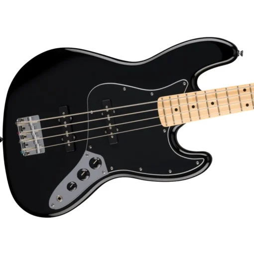 Fender Standard Jazz Bass, Maple Fingerboard - Black