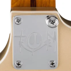 Fender Tom Delonge Starcaster in Satin Shoreline Gold