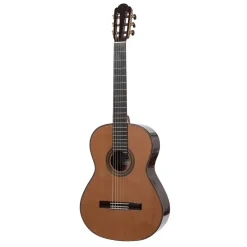 Katoh MCG150S Classical Guitar with Case