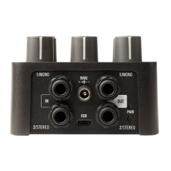 Universal Audio UAFX Galaxy Tape Echo and Reverb Pedal